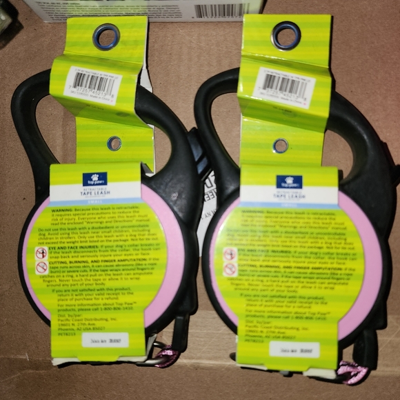10tf Top Paw retractable tape leash - Picture 2 of 3